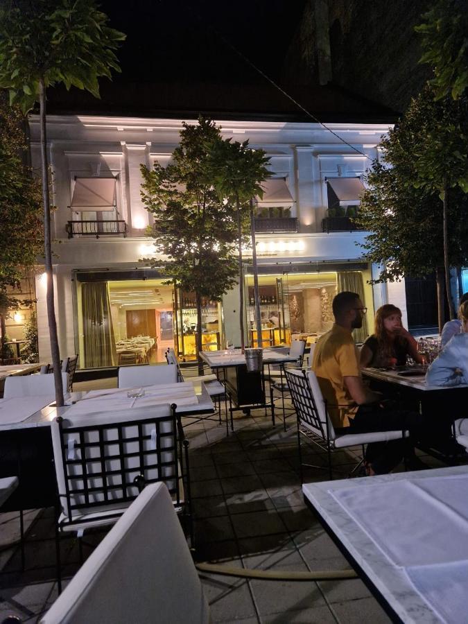 Cvetni Trg Hotel เบลเกรด ภายนอก รูปภาพ